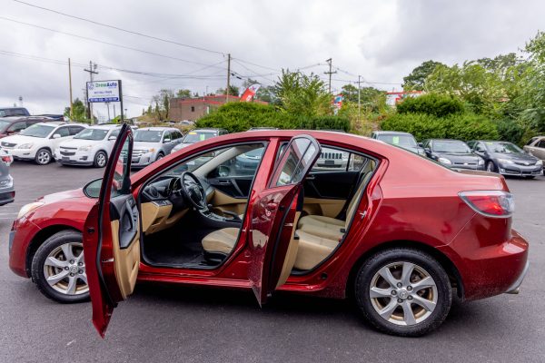 2010 Mazda Mazda3 I FWD 4 Door Sedan 2.0 4cyl. Gasoline - Image 6