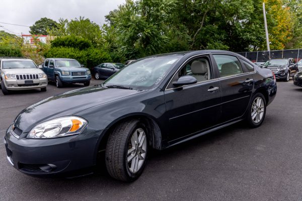 2014 Chevrolet Impala Limited LTZ FWD 4 Door Sedan 3.6 6cyl. Gasoline - Image 4