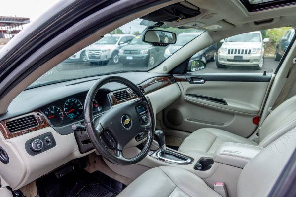 2014 Chevrolet Impala Limited LTZ FWD 4 Door Sedan 3.6 6cyl. Gasoline - Image 5