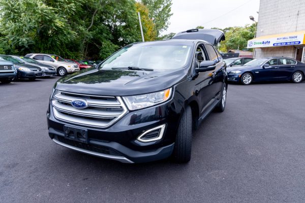 2015 Ford Edge Titanium AWD 4 Door Sport Utility Vehicle 3.5 6cyl. Gasoline - Image 3
