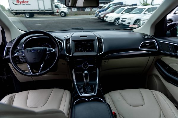 2015 Ford Edge Titanium AWD 4 Door Sport Utility Vehicle 3.5 6cyl. Gasoline - Image 8